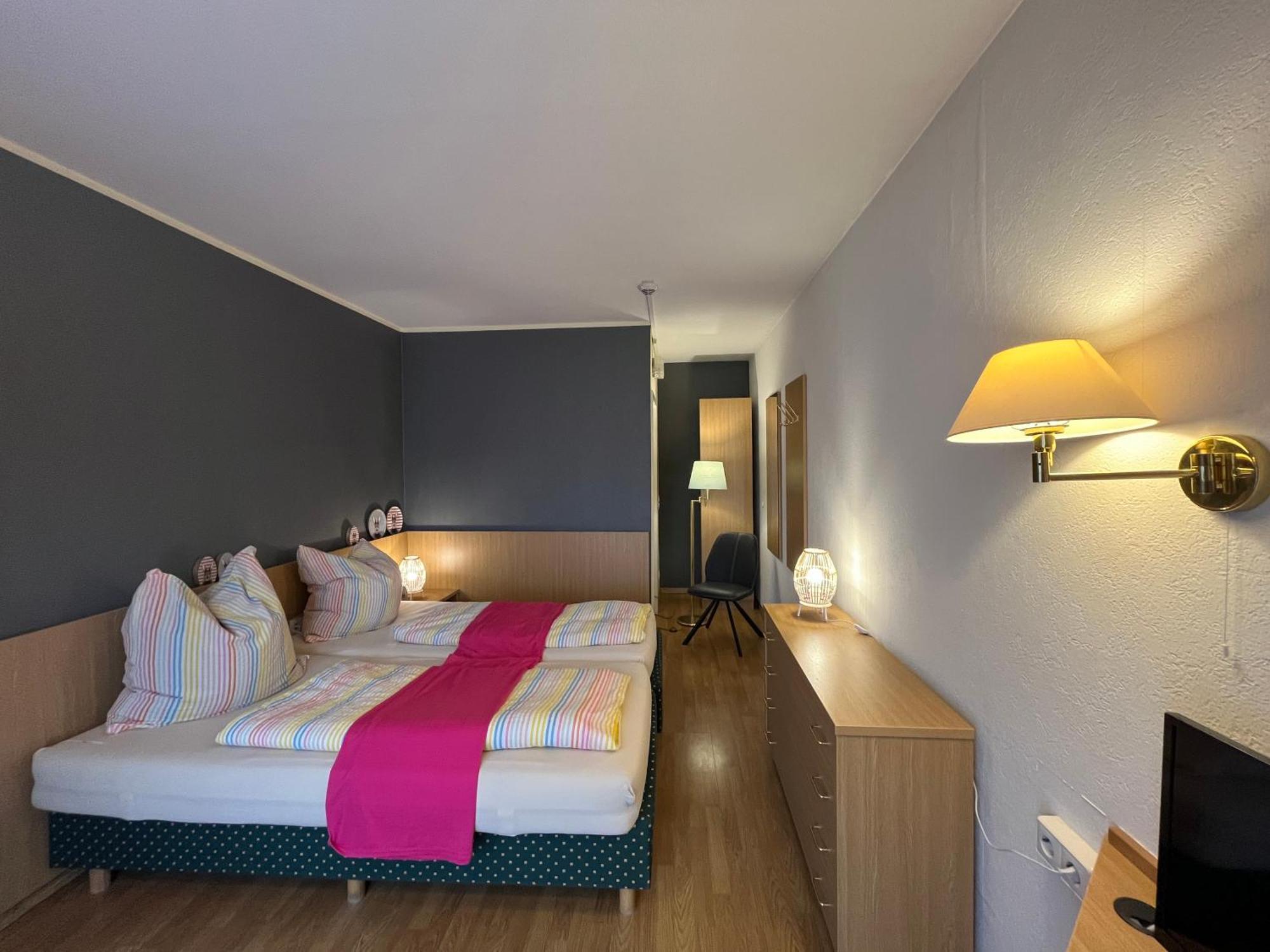 Goldener Hahn B&B Baiersbronn - Ferienwohnungen Mit Hotel Service Nahe Gartenschau Tal X 部屋 写真