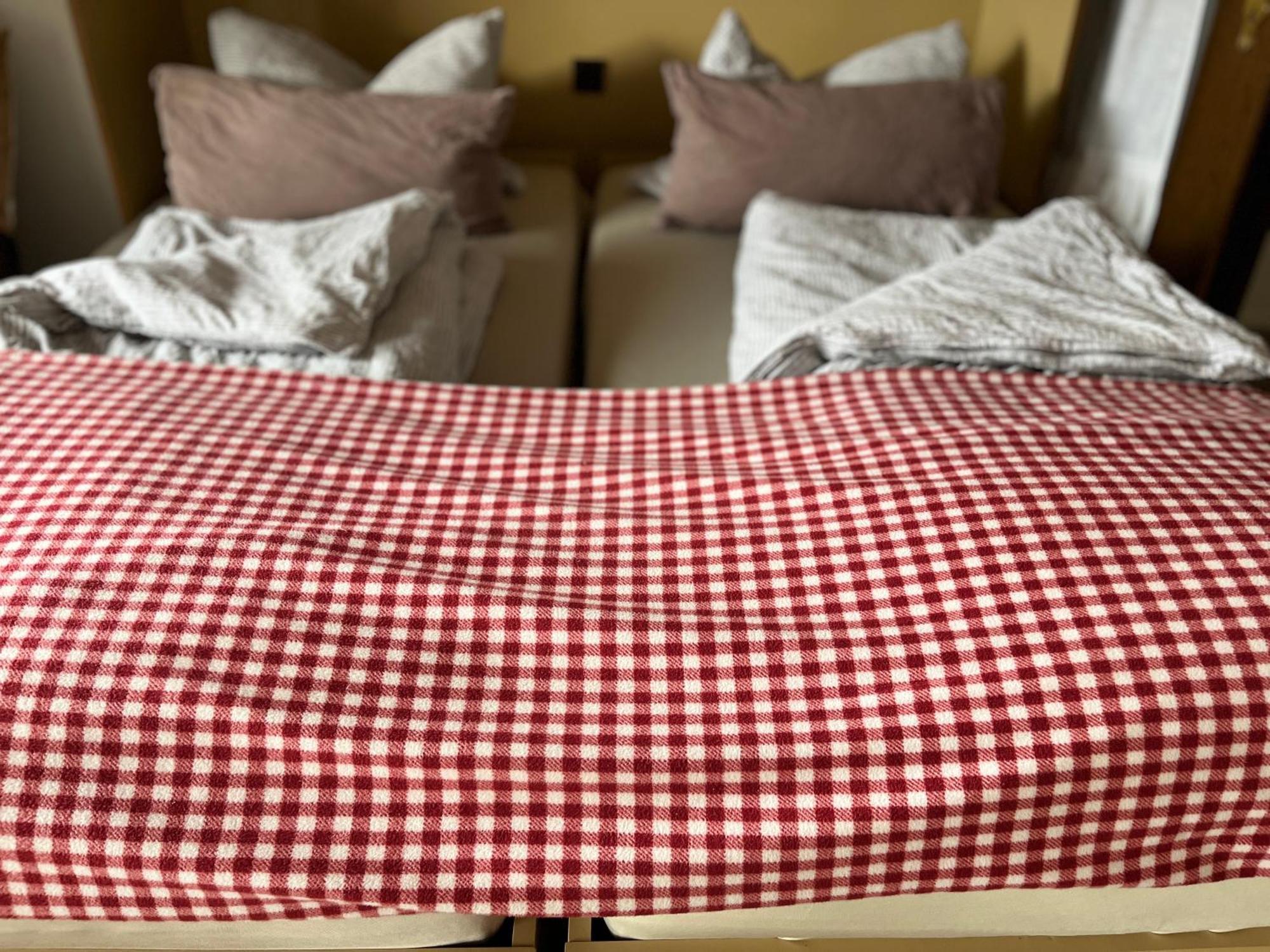 Goldener Hahn B&B Baiersbronn - Ferienwohnungen Mit Hotel Service Nahe Gartenschau Tal X 部屋 写真