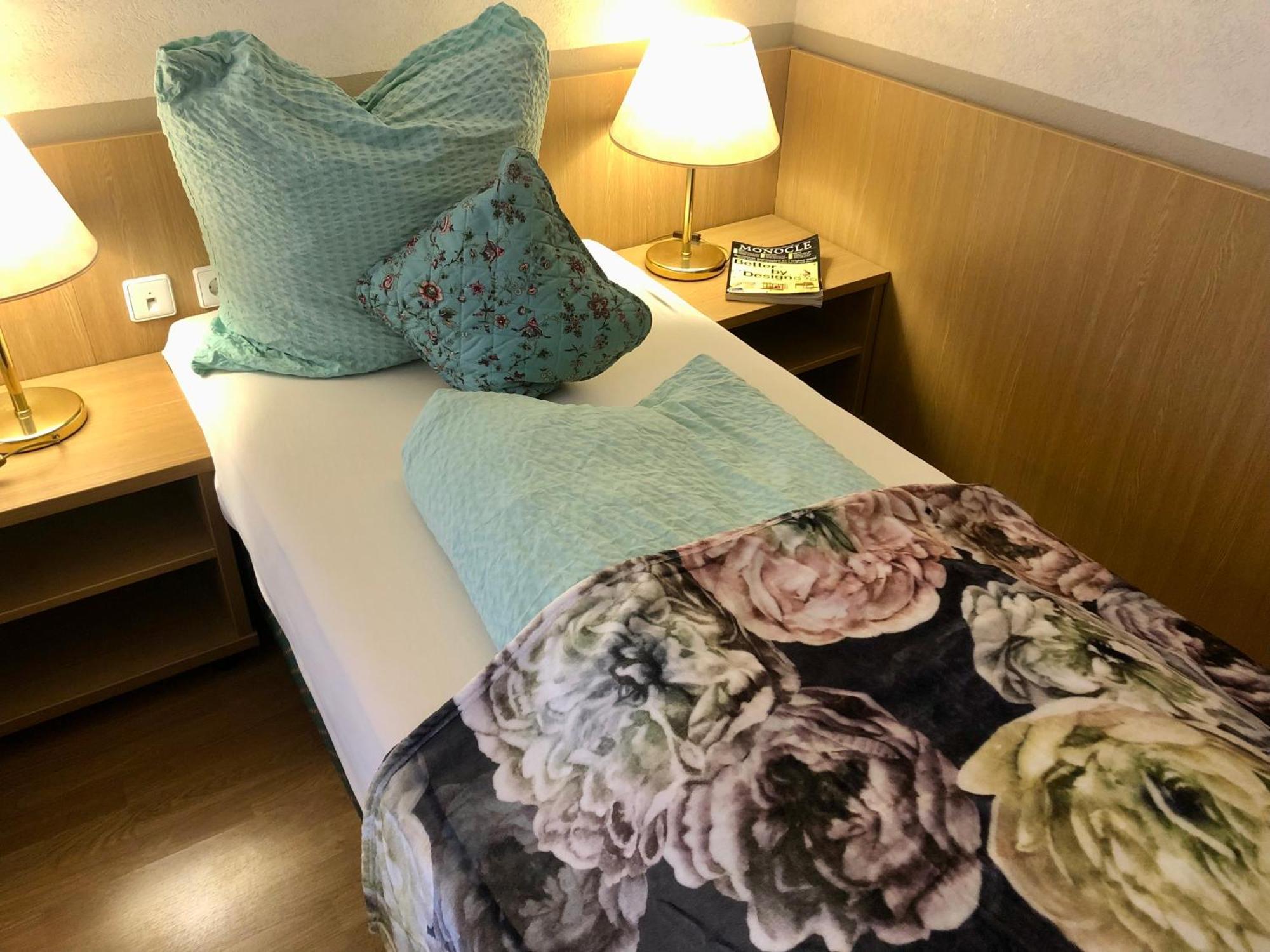 Goldener Hahn B&B Baiersbronn - Ferienwohnungen Mit Hotel Service Nahe Gartenschau Tal X 部屋 写真